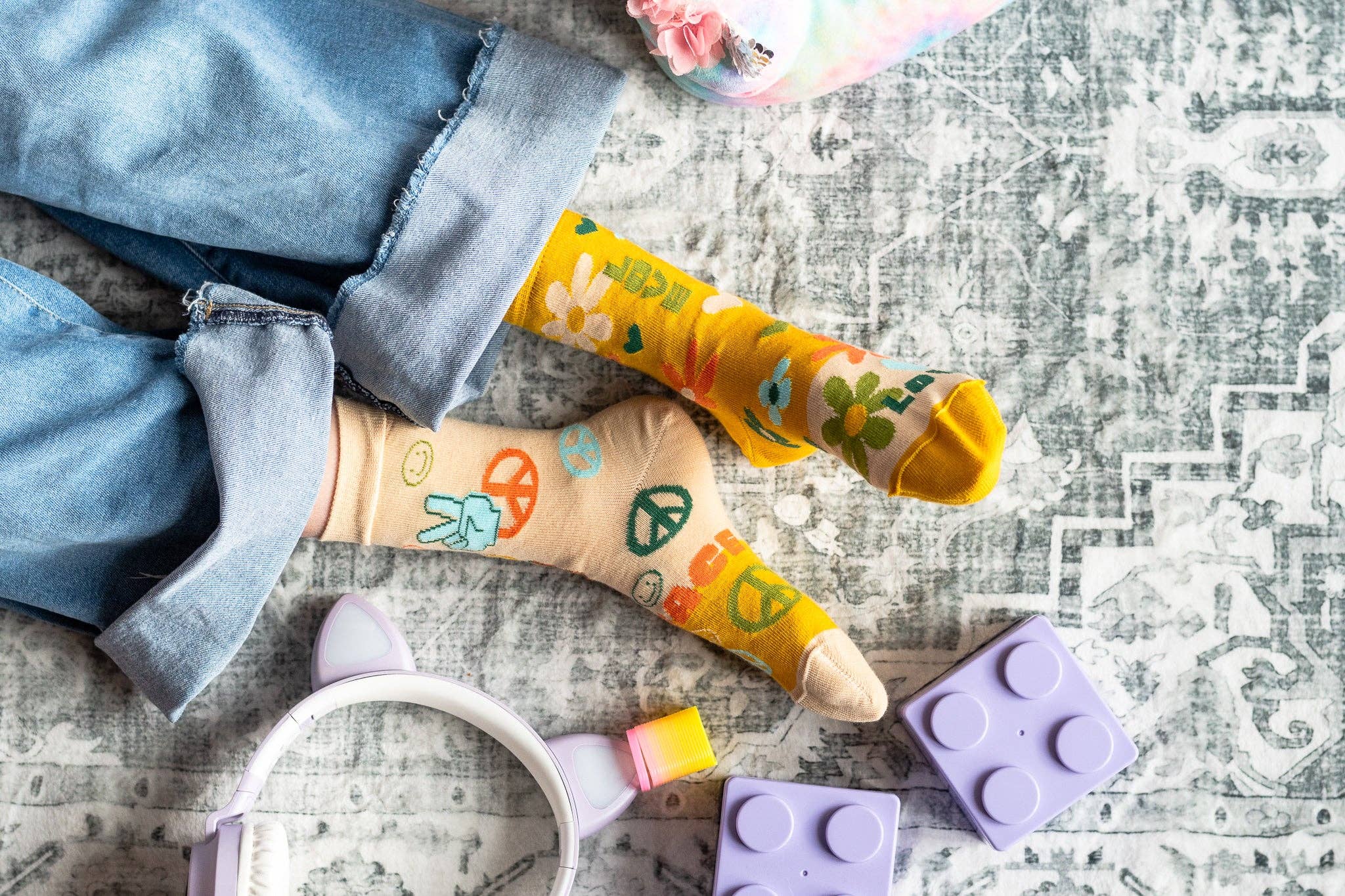 Friday Sock Co. - Chaussettes Paix et Amour pour Enfants: Moyen (Âge 4-7)
