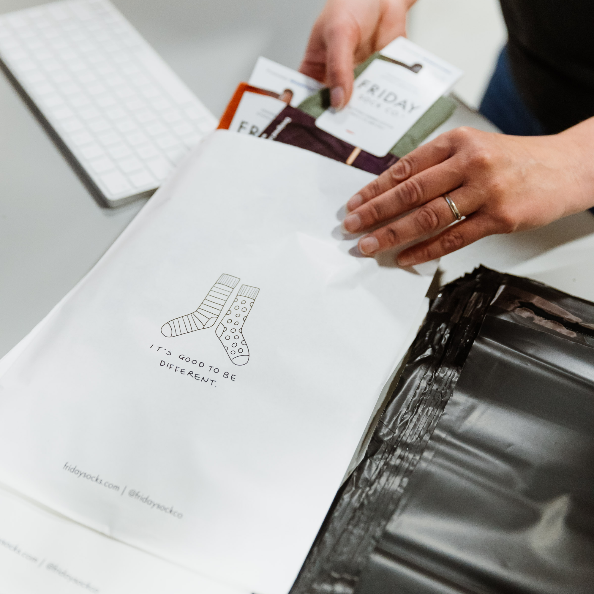Friday Sock Co. - Chaussettes Tortue & Lapin pour Hommes, Cadeau de Printemps de Pâques