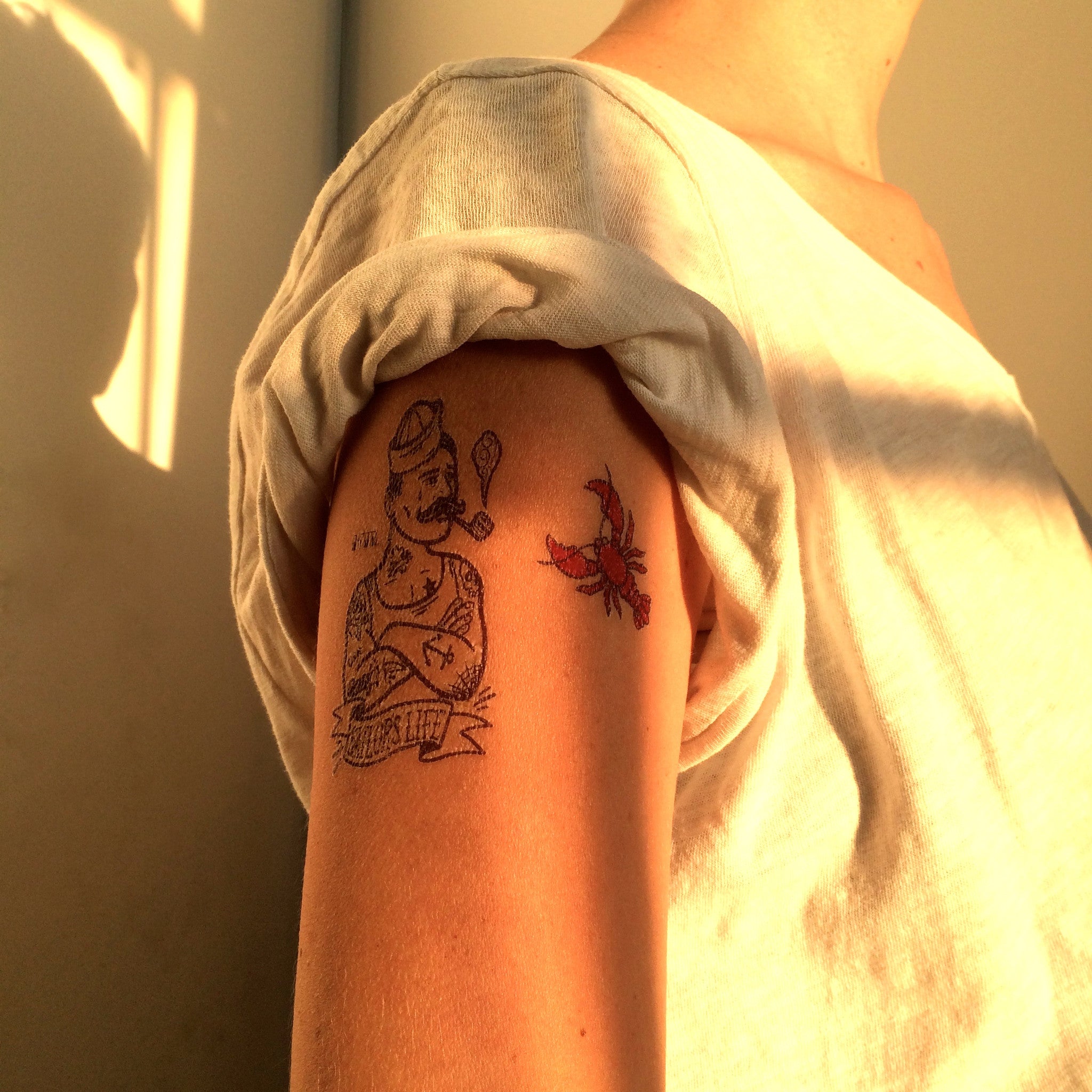 tatouage temporaire-le marin et le homard par Les Tatoués